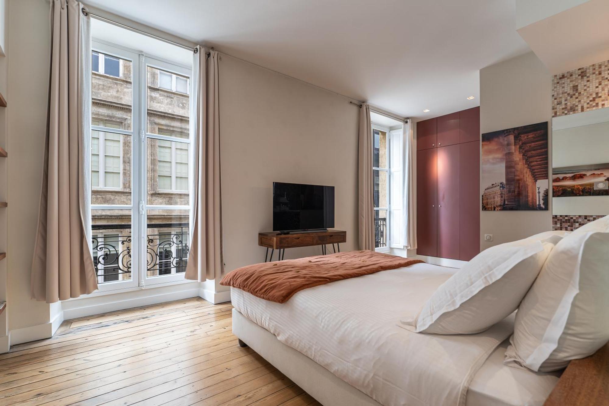 Luxe Avec Climatisation Parking Vue Exeptionnelle Appartement Bordeaux